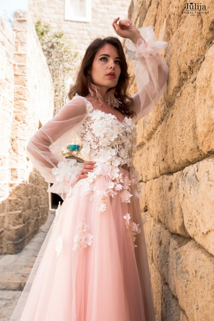 Flower wedding dress with sleeves