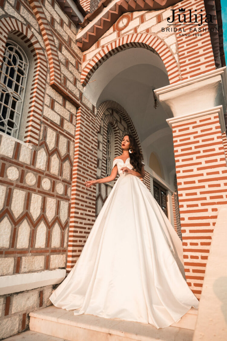 Wholesale bridal dresses in Europe