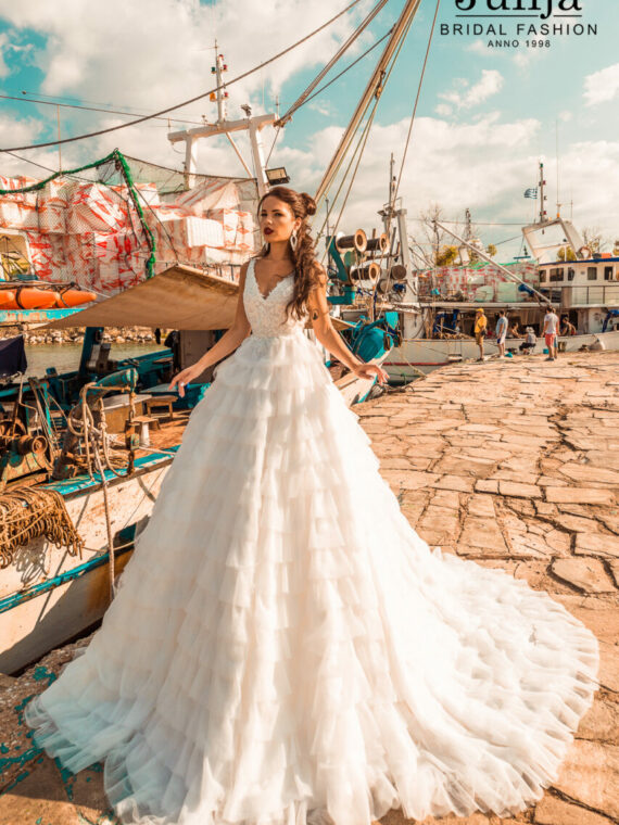 Wholesale bridal dresses in Europe
