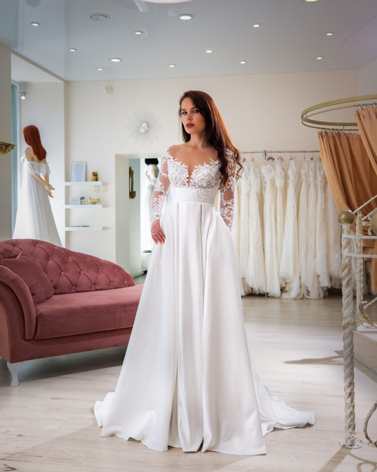 Suppliers wedding dresses europe